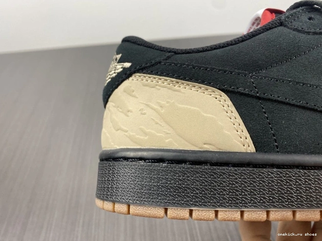 Rep SoleFly Carnivore Jordan 1 x Low Air DN3400-001 0822